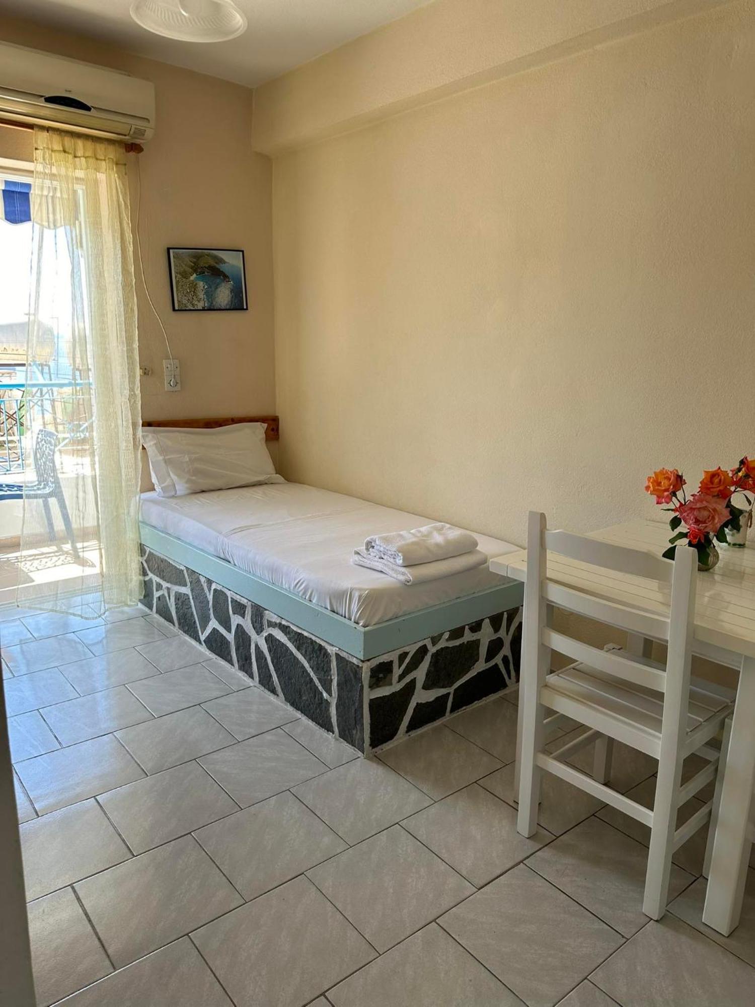 In Himaras Heart Hotel المظهر الخارجي الصورة