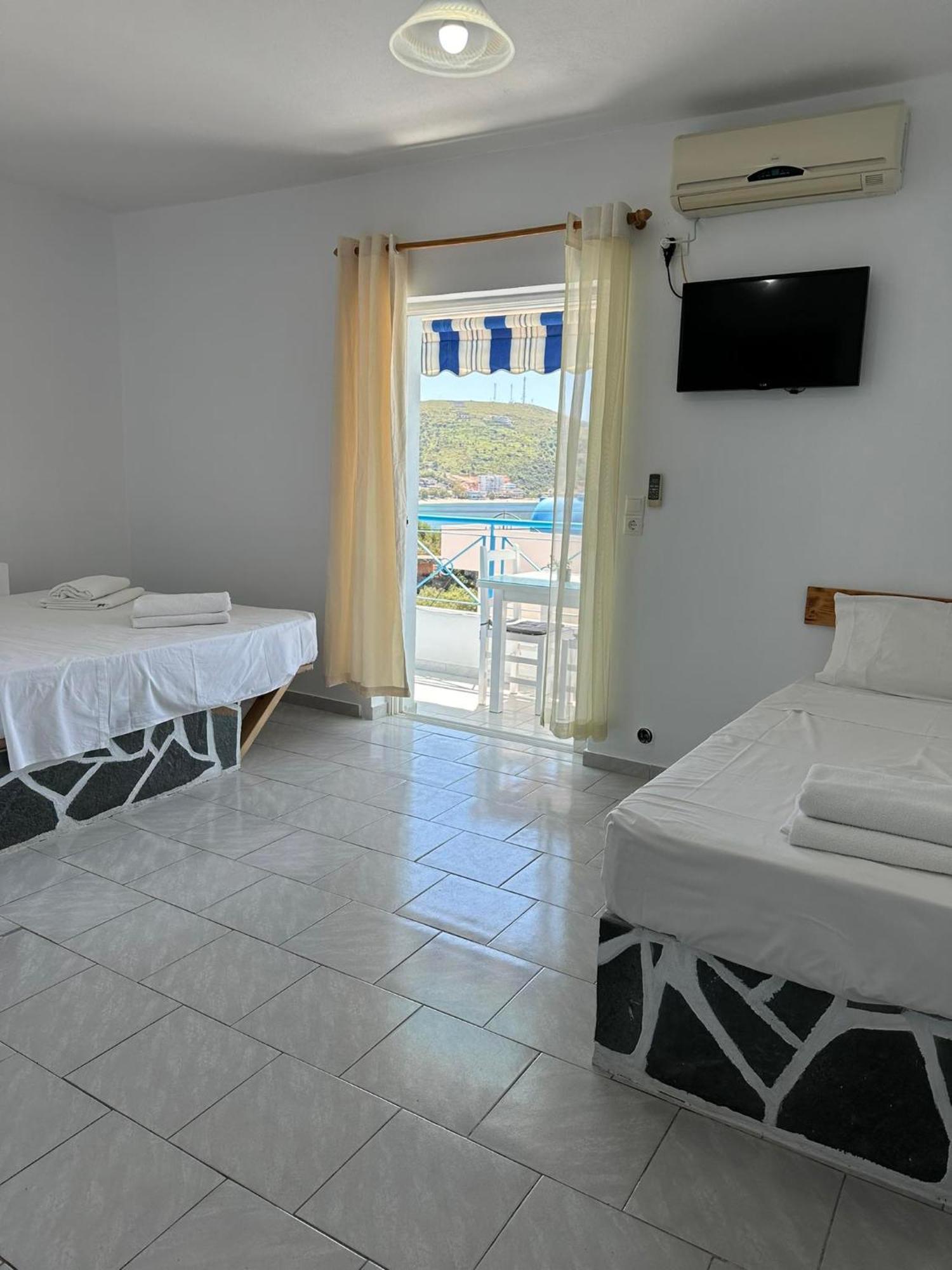 In Himaras Heart Hotel المظهر الخارجي الصورة